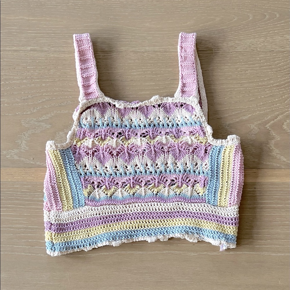 Crochet style crop top size MEDIUM